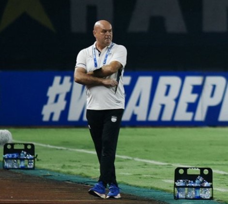 Bojan Hodak Percaya Keajaiban di Laga Persib vs Ratchaburi