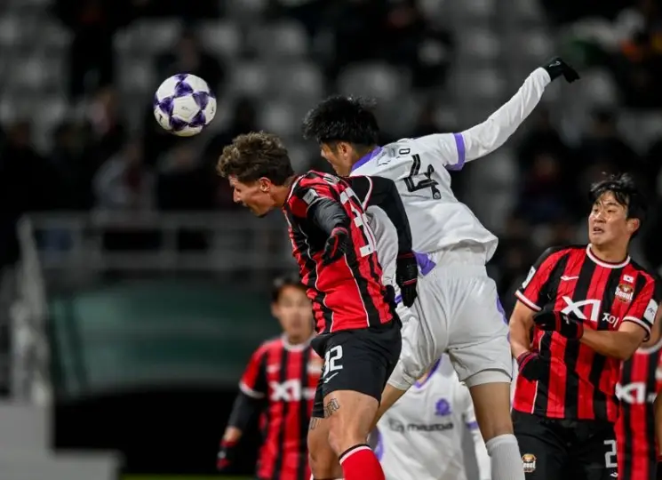 FC Seoul Ditahan Dramatis Sanfrecce Hiroshima 2-2, Tiket 16 Besar Masih Tanda Tanya