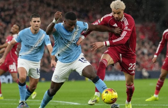 Comeback Man City, Liverpool Tumbang di Anfield