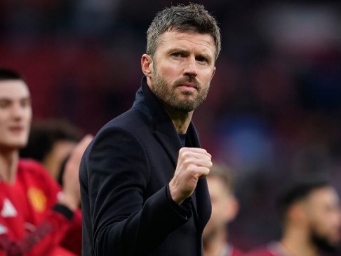 Michael Owen Nilai MU Tepat Permanenkan Carrick di Old Trafford
