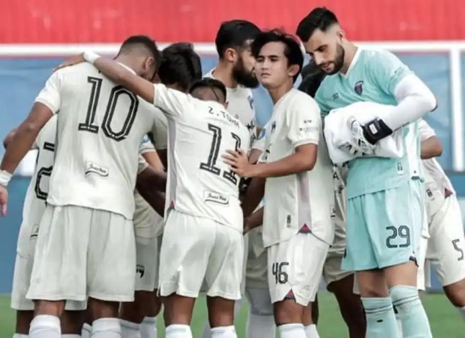 Persita Tangerang Bangkit Dramatis, Taklukkan PSBS Biak 2-1 di Indomilk Arena